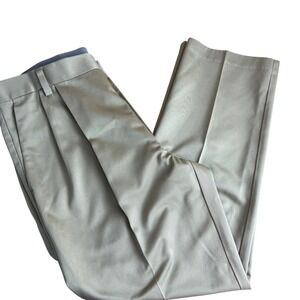 Dockers Mens Khaki Classic Fit‎ Pleated Pants 36x30 Cotton D3 Straight Leg